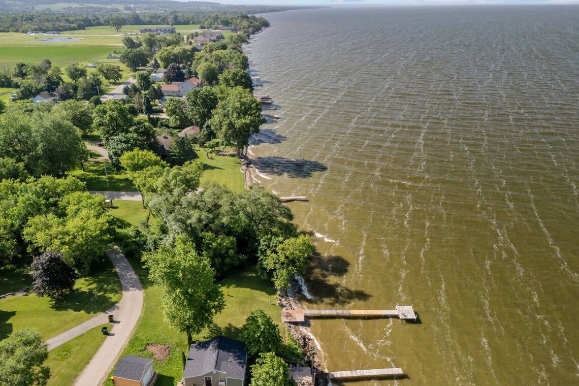Lake Front, PrivateDock, Kayaks & Paddleboards